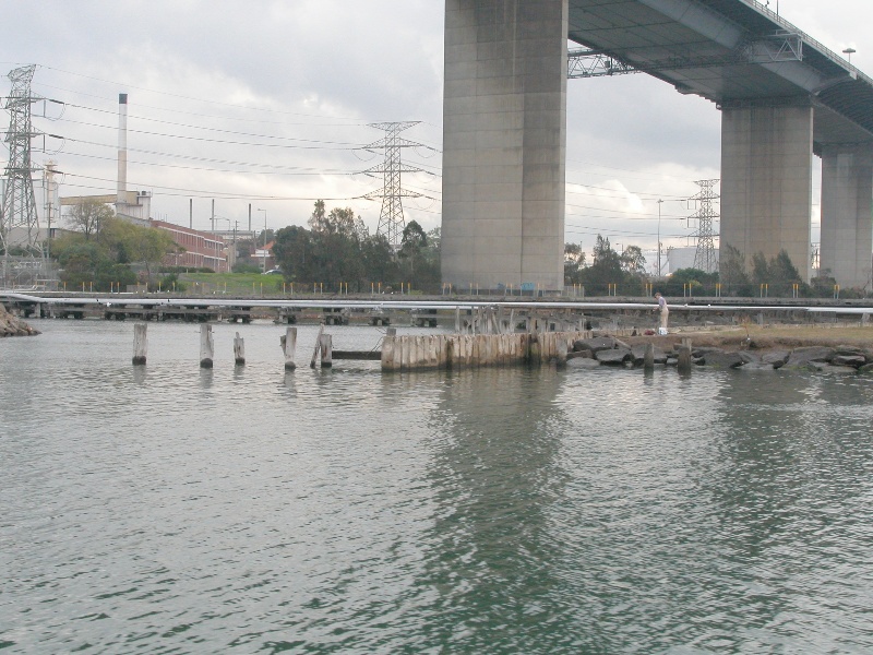 Stony Creek Wharf Yarra River Maribyrnong April 2003 001