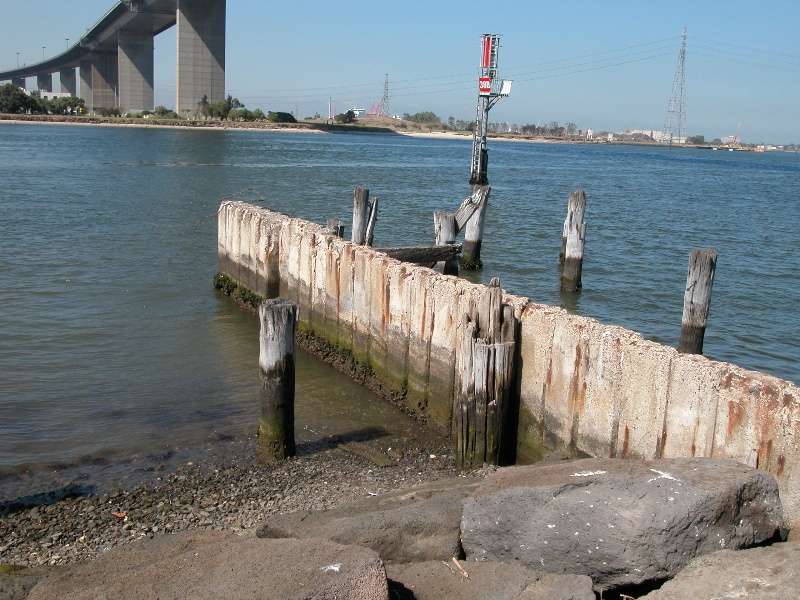 Stony Creek Wharf Yarra River Maribyrnong April 2003 004