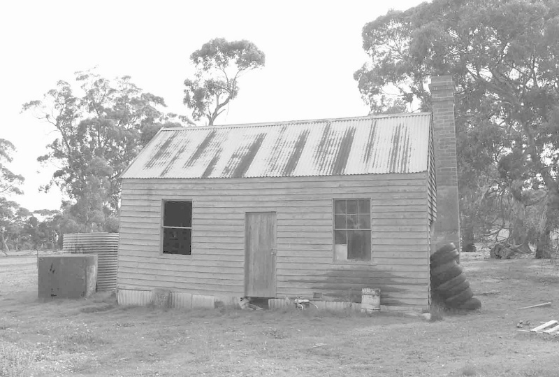 Workers' (probably shearers') quarters behind shearing shed.