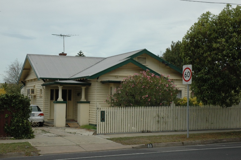 83 Roslyn Road, Belmont