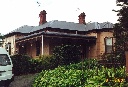 Colonial House (2000)