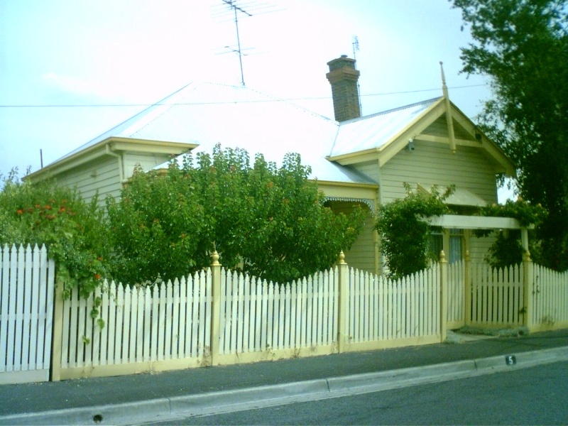 5 Catherine Street, Geelong West