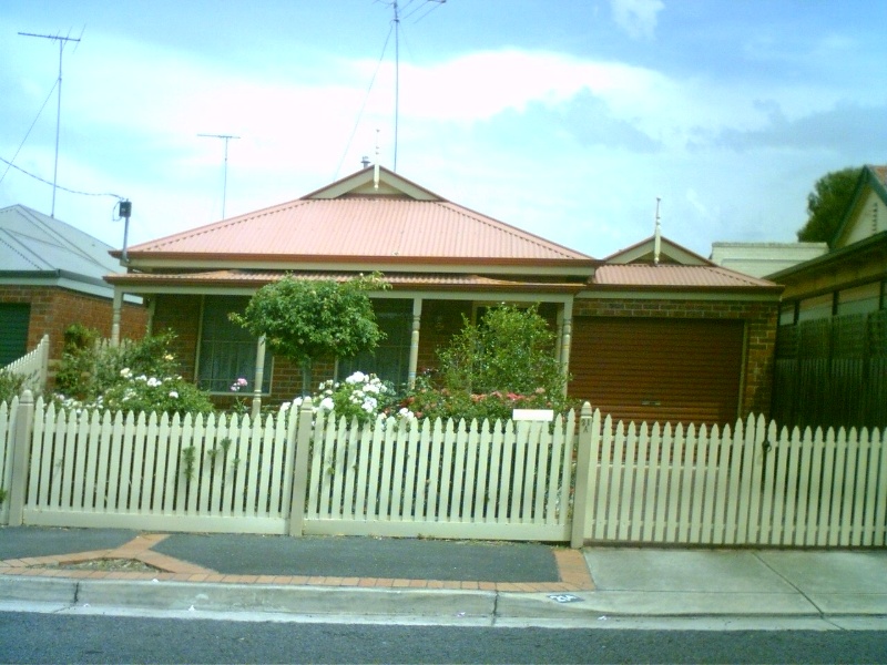 21a Catherine Street, Geelong West