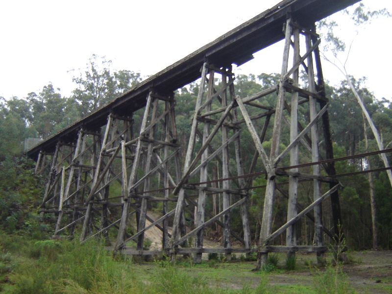 General view of bridge, May 2007.