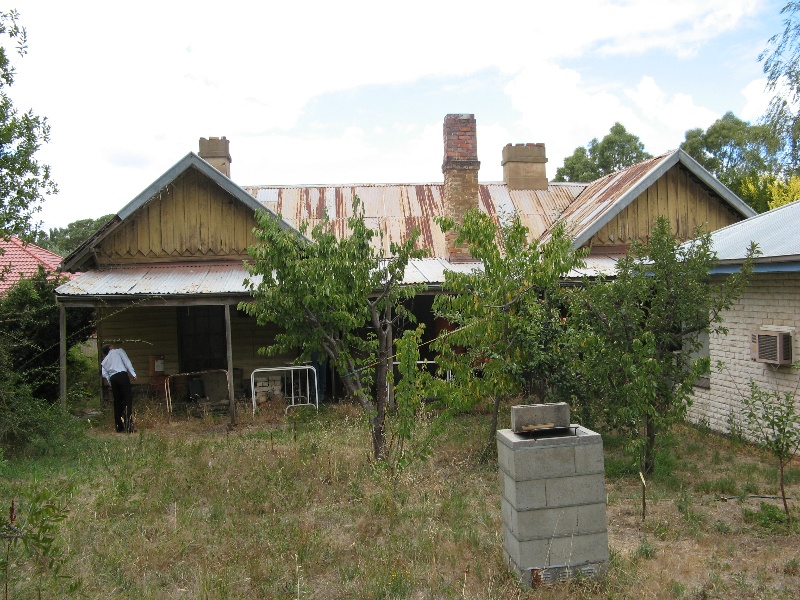 Fmr Castlemaine military quarters_rear view_KJ_7 Feb 08