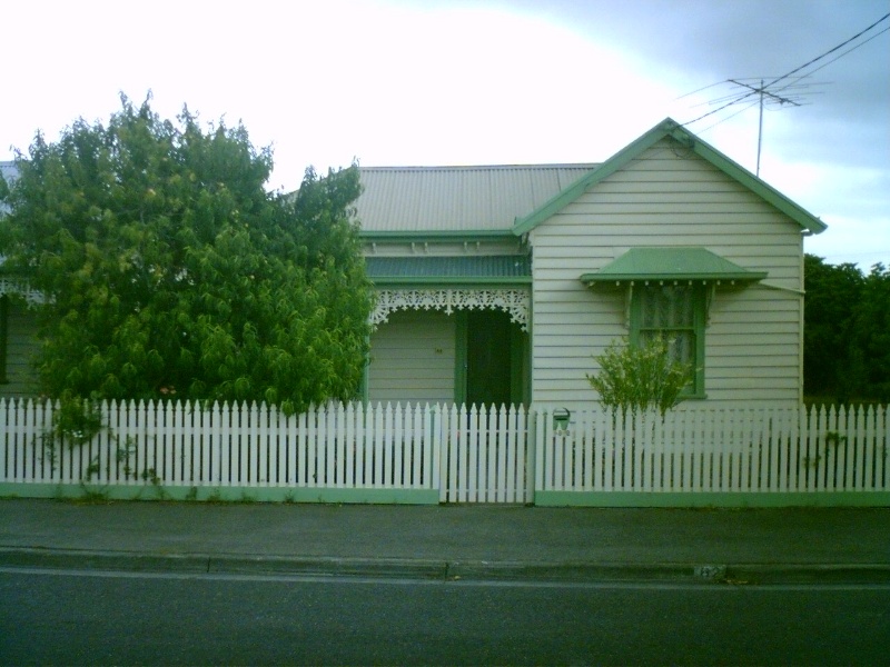 82 Albert Street, Geelong West
