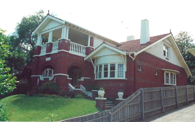 8 Sidwell Avenue, St Kilda East, August 2000