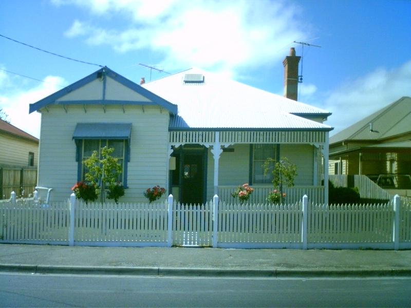 206 Autumn Street, Geelong West