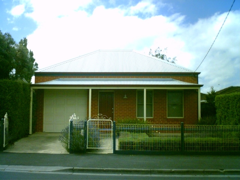 164 Autumn Street, Geelong West