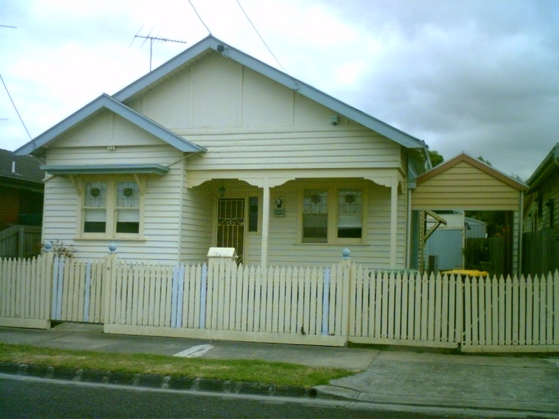 8 Crofton Street, Geelong West