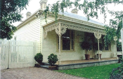 22 Brady Rd Bentleigh East, August 2000