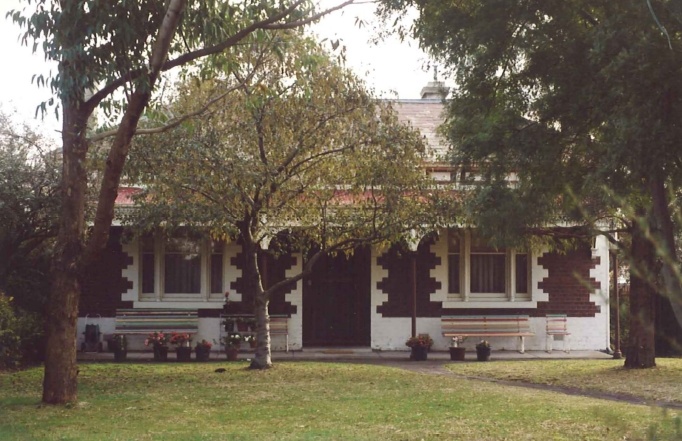 504 Hawthorn Rd Caulfield, August 1994