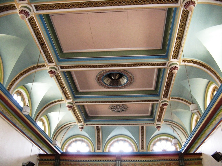 H2180 Clunes Town Hall - Hall ceiling 023