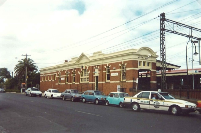 Caulfield Railway Station platform 4, August 1995