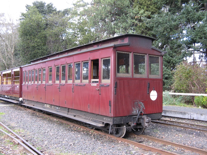 Carriage 26NAC_Puffing Billy Railway_June 2008_mz