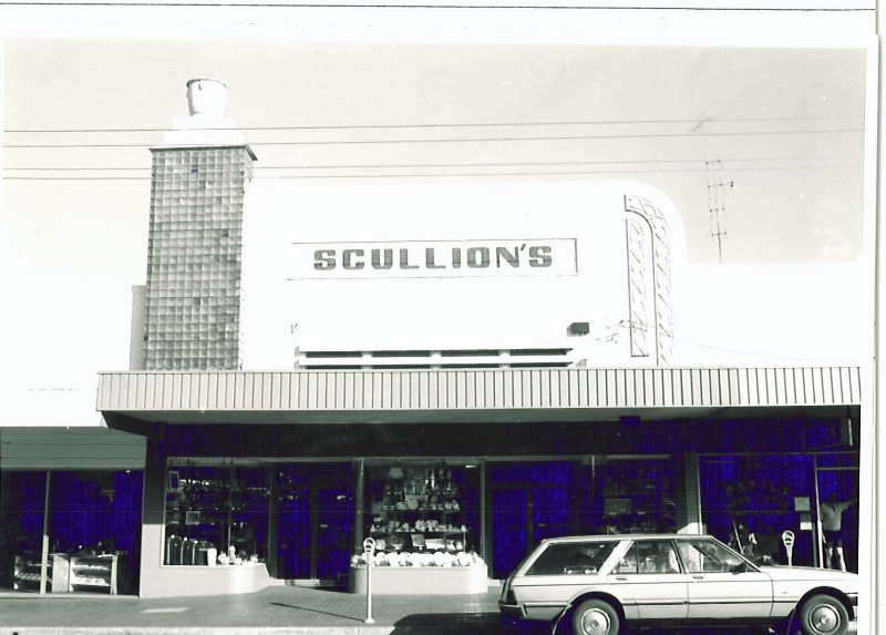 24309 Scullions