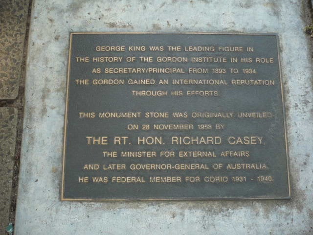 Johnstone Park GR King Memorial Plaque 1