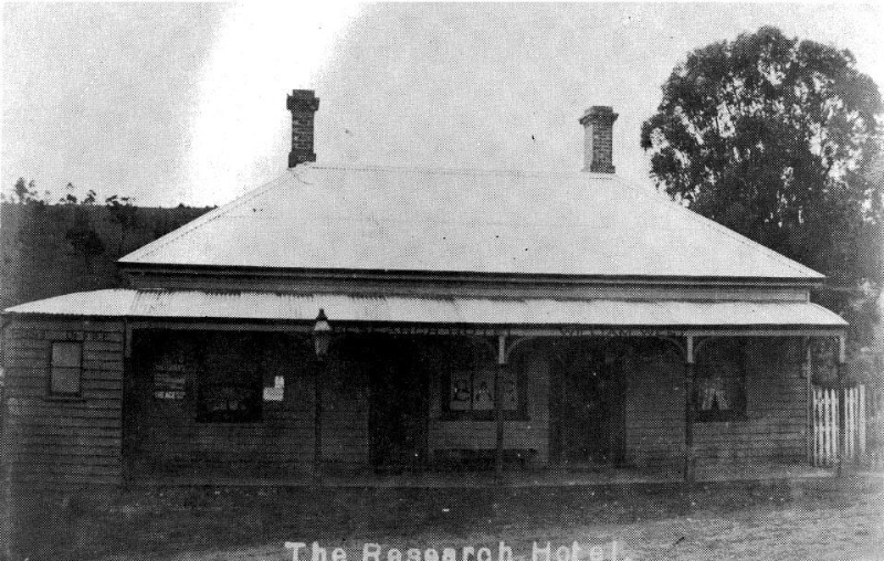 166 - St Andrews Hotel Palm KangGround St Andrews Rd 05 - Demolished Research Hotel - A very different hotel building constructed all at one time (ELHPC NO.502.) - Shire of Eltham Heritage Study 1992