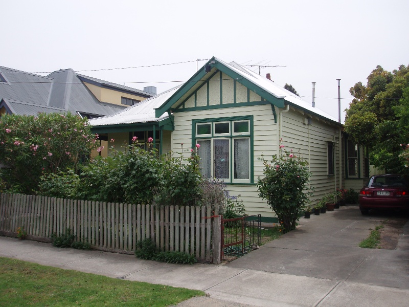 11 Henry St, Geelong