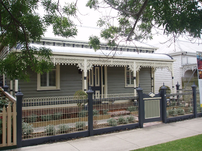 15 Henry St, Geelong