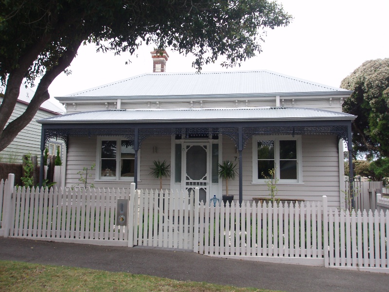 71 Fitzroy St, Geelong