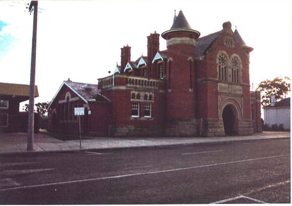 Bairnsdale Court House