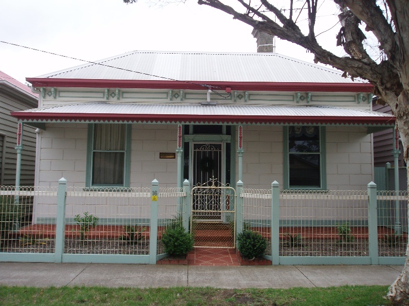 16 Anderson St, Geelong East