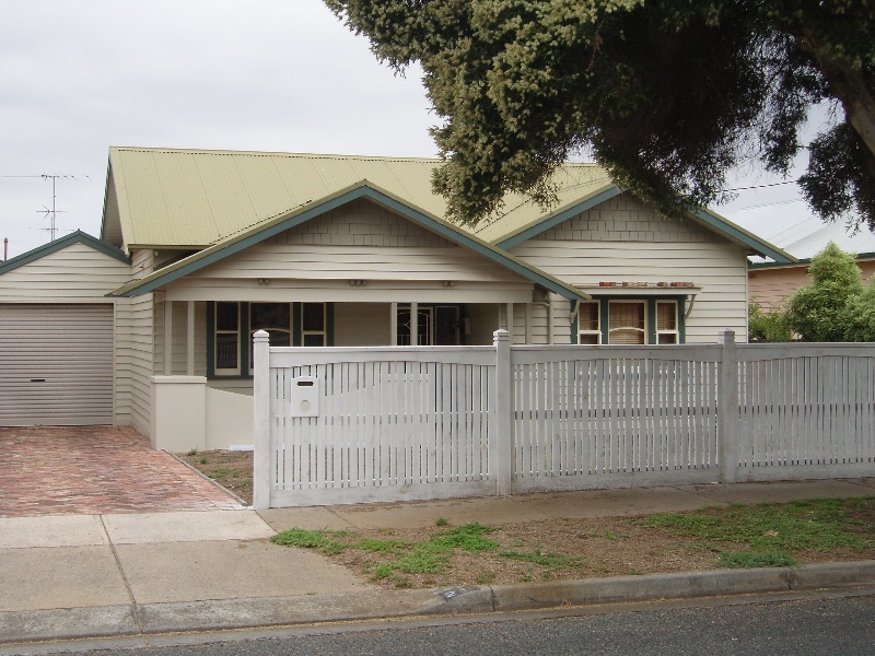 21 Anderson St, Geelong East