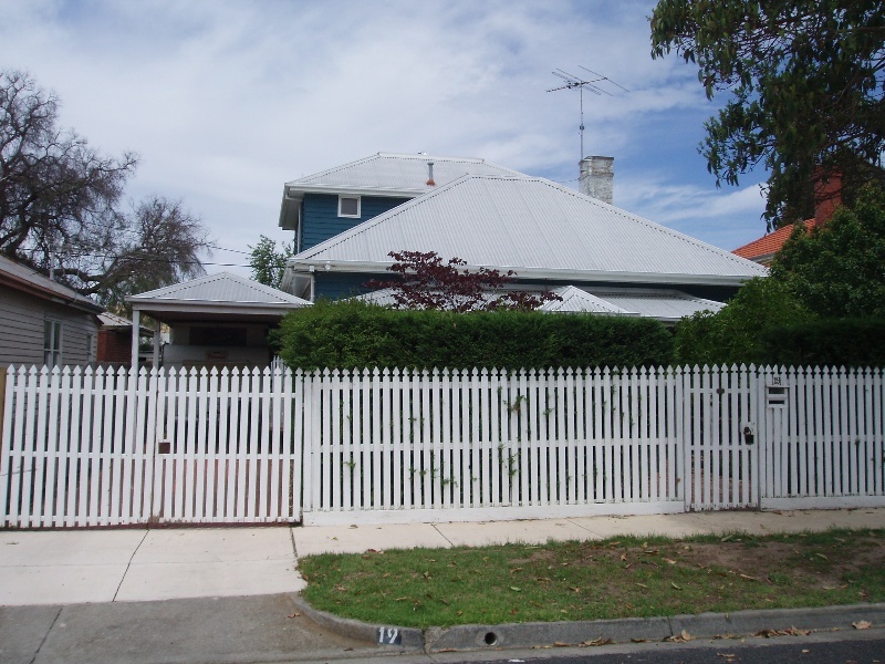 19 Meakin St, Geelong East