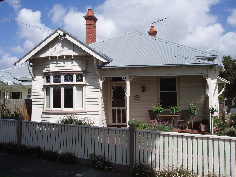 14 Orchard St, Geelong East