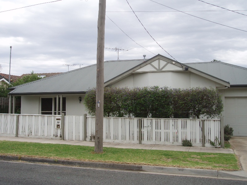 38a Gurr St, Geelong East