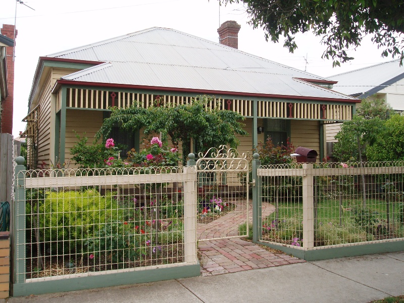 19 Gurr St, Geelong East