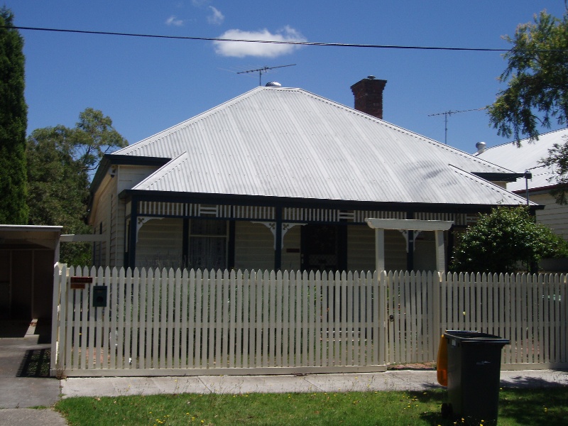 3 Thear St, Geelong East