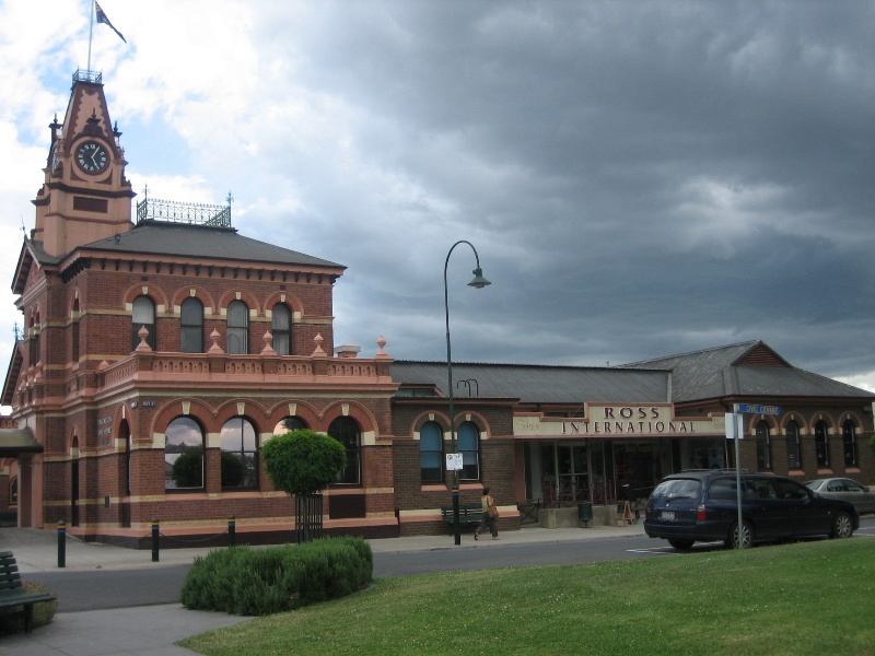 Traralgon Post Office from the north side