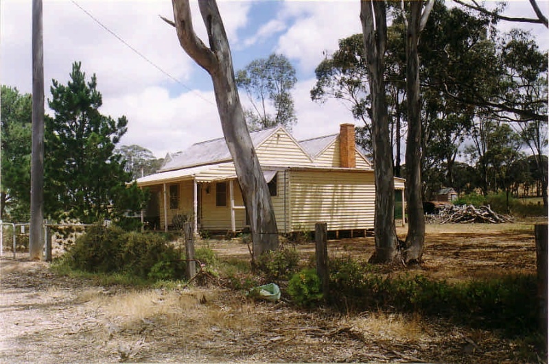 EM 04 - Shire of Northern Grampians - Stage 2 Heritage Study, 2004