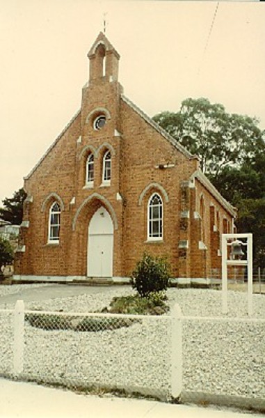 B2865 Uniting Church Blair St Harrow