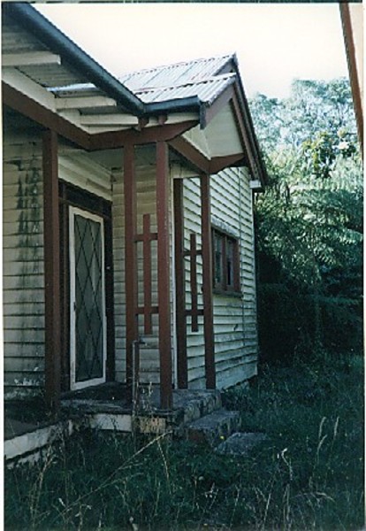 B6885 General Store Gembrook