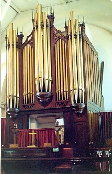 B2680 Uniting Church Preston Fincham Organ