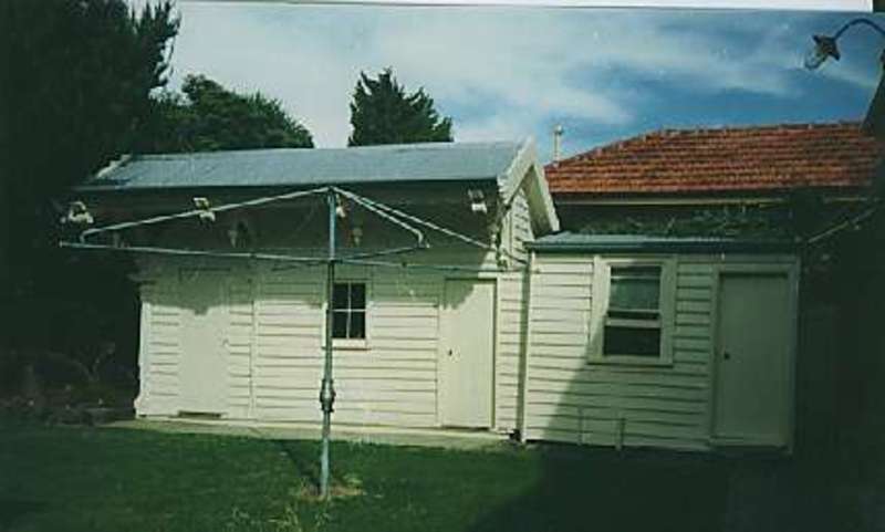 B6073 Former Tennis Pavilion Labassa