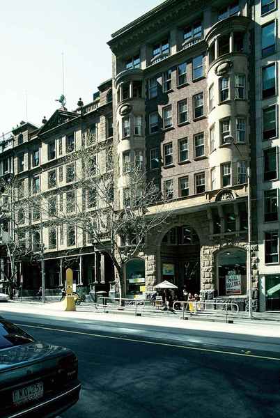 B1883 Scottish House (and queensland building)