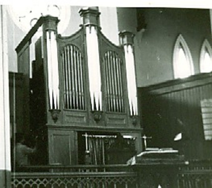b6097 Organ Our Saviour Lutheran Church