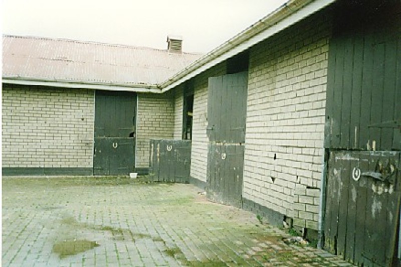 B5759 Mersey Lodge Stables