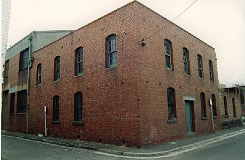 B6392 Victoria Tannery &amp; Boot Factory