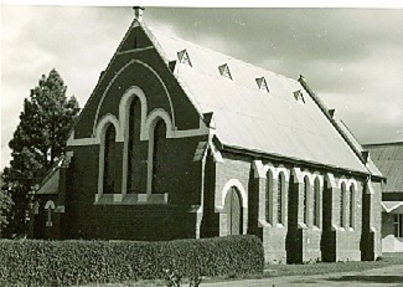 B2649 St Andrew's Anglican Church