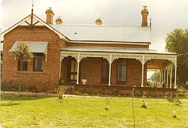 B4743 Lisadurne Homestead