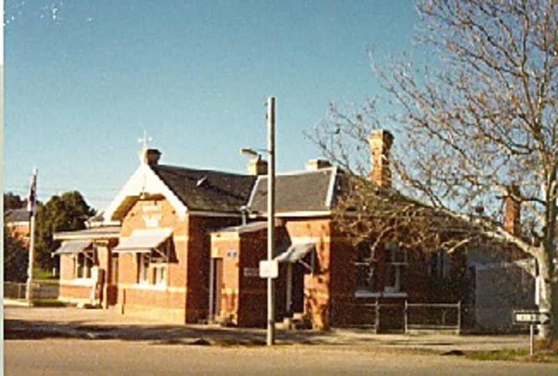 b4764 rushworth post office