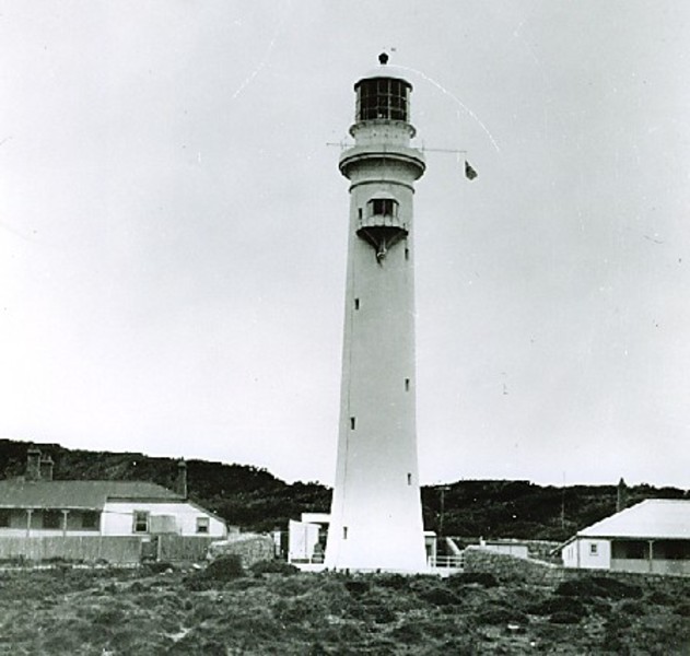 B2487 Light House Point Hicks