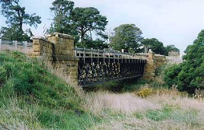 B7004 McMillans Bridge