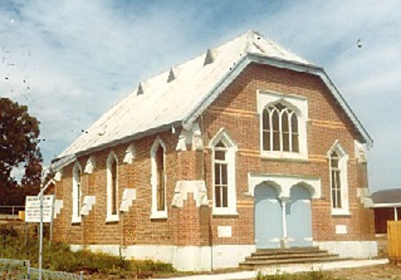 B5453 Uniting Church