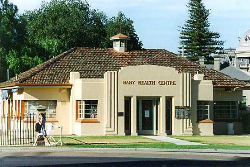 B6690 Baby Health Centre